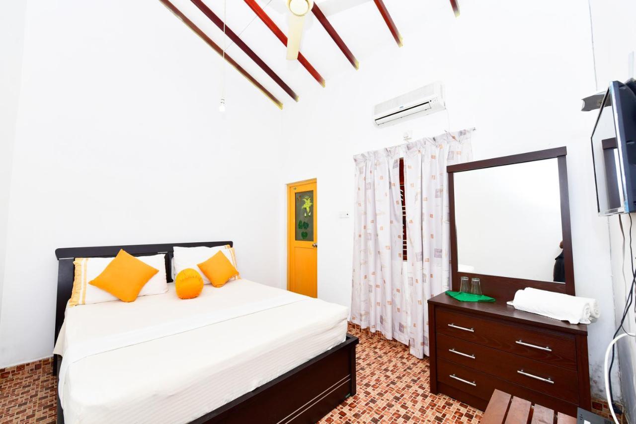 Ariya Rest & Ayurveda Spa Polonnaruwa Buitenkant foto
